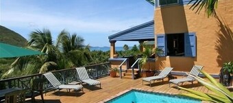 Limeberry House, easy walking to Longbay & Smugglers Cove, beaches