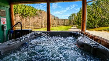 Bañera de hidromasaje exterior