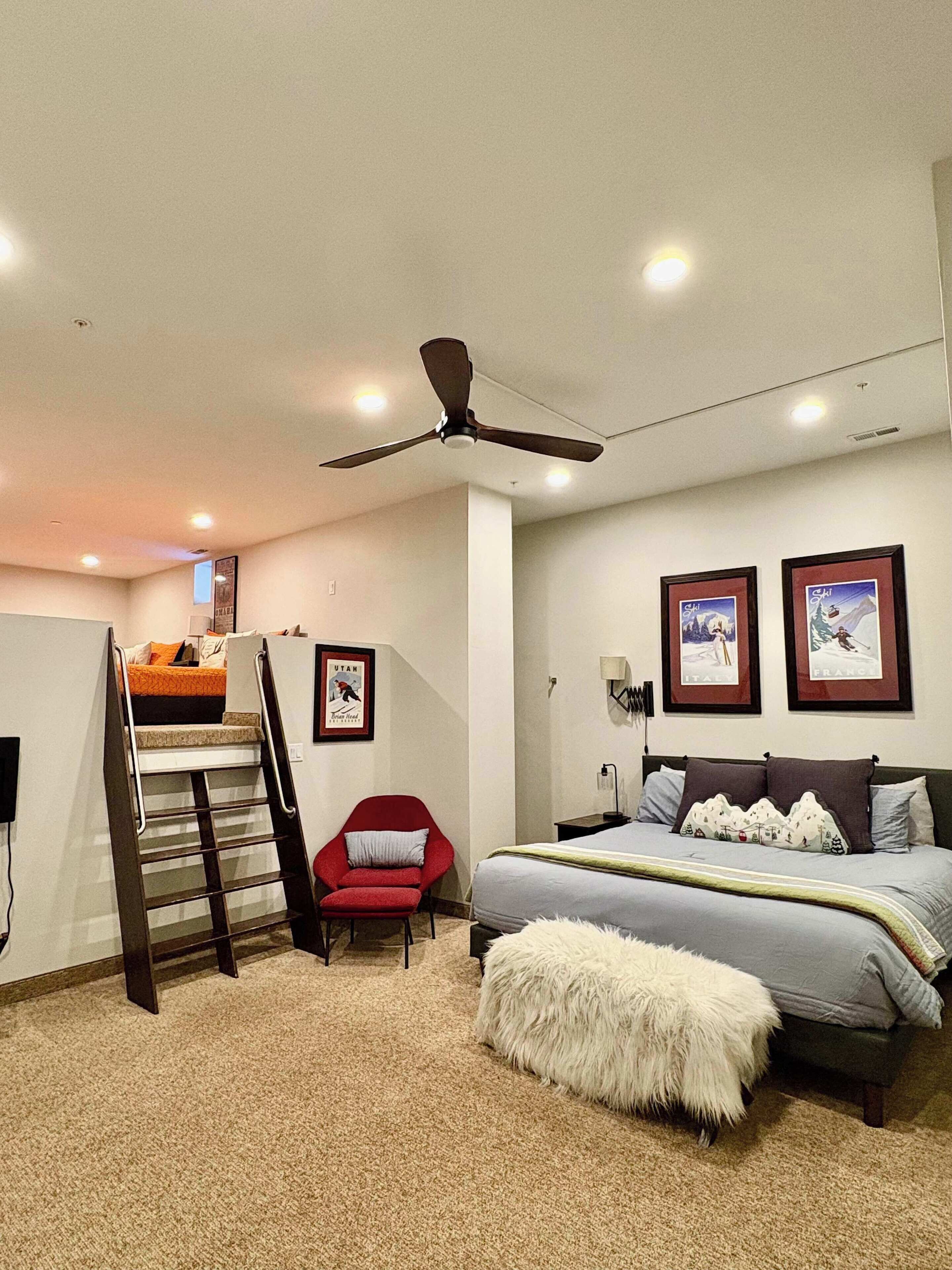 Master Bedroom connecting to loft.