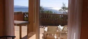 T2 La Capte, waterfront, sea in front of your terrace, all comforts