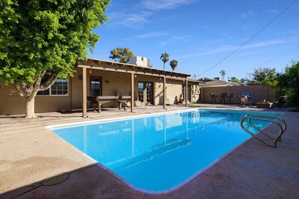 Outdoor pool, a heated pool