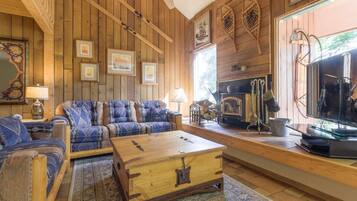 Télévision, cheminée