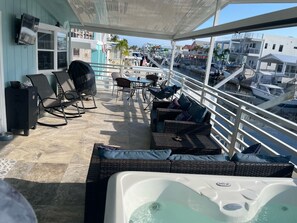 Bain à remous extérieur