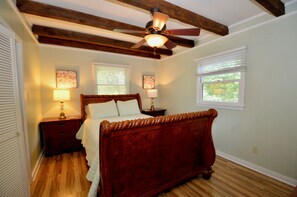 3 bedrooms, WiFi, bed sheets - Boone/Banner Elk 3 Bedroom Pet Friendly Mountain Home  (Banner Elk)