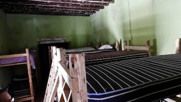 3 bedrooms, bed sheets