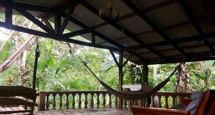 Rancho el Rio: Riverfront Farm - los ingresos apoyan la demostración de sostenibilidad Ct