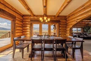 Dining - WELCOME TO FISHER POINT LODGE, SLEEPS 20, BEAUTIFUL! (Island Park)