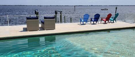 Piscine extérieure, piscine chauffée