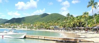 Premier Caribbean Vacation Villa en el agua