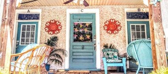 2brCoastalColonialApt between Jekyll & St Simons Islands beaches& near Downtown!