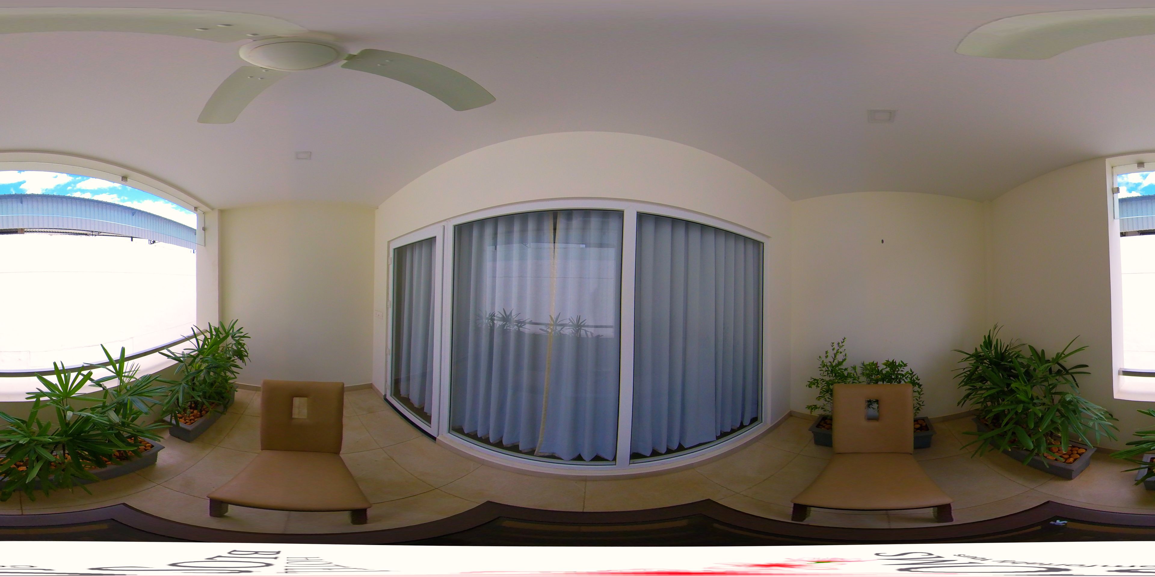 royal suite, 1 king bed, balcony, city view | balcony