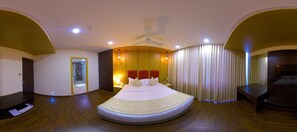 Executive Suite, 1 King Bed, 2 Bathrooms, City View | In-room safe, individually furnished, soundproofing, iron/ironing board