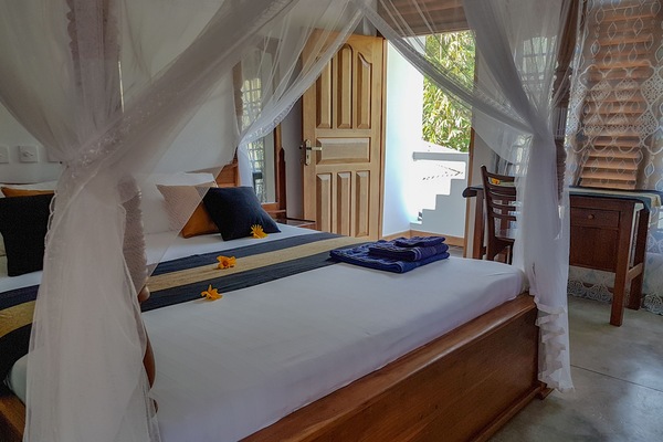 Superior Double Room, 1 King Bed, Smoking, Garden View | Frette Italian sheets, premium bedding, blackout drapes