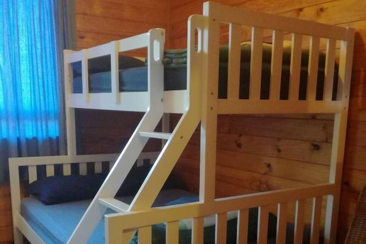 Basic Double Room, Shared Bathroom | In-room safe, WiFi (free), bed sheets