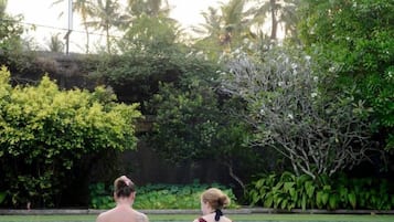 Kolam renang outdoor