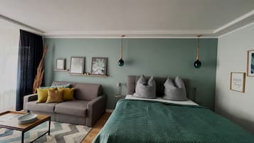 1 habitación, escritorio, acceso a internet y ropa de cama