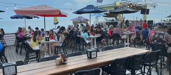 Découvrez les dates à prix réduits. Famille convivial condo accès à la plage avec 2