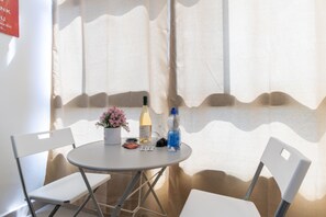 Premium Penthouse | In-room dining - NHE Machne Yehuda Apartments (Jerusalem)