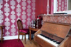 Imagen sin descripción, 5 de 44, botón