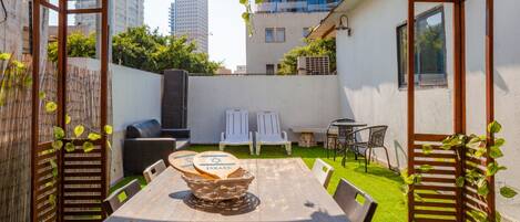 Luxury Apartment, 2 Bedrooms, Non Smoking, City View | Terrace/patio