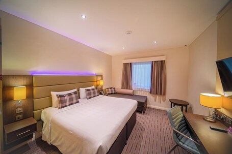 Premier Inn Dubai Al Jaddaf - Image 20