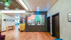 Interior detail - Premier Inn Dubai Al Jaddaf (Dubai)