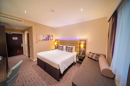 Premier Inn Dubai Al Jaddaf - Image 31
