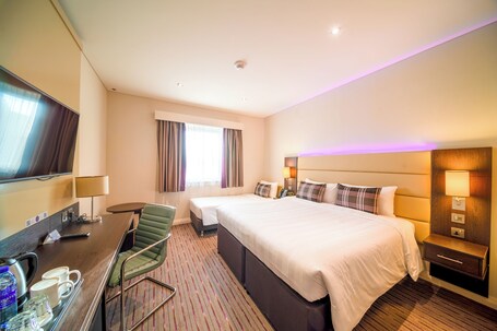Premier Inn Dubai Al Jaddaf - Image 10