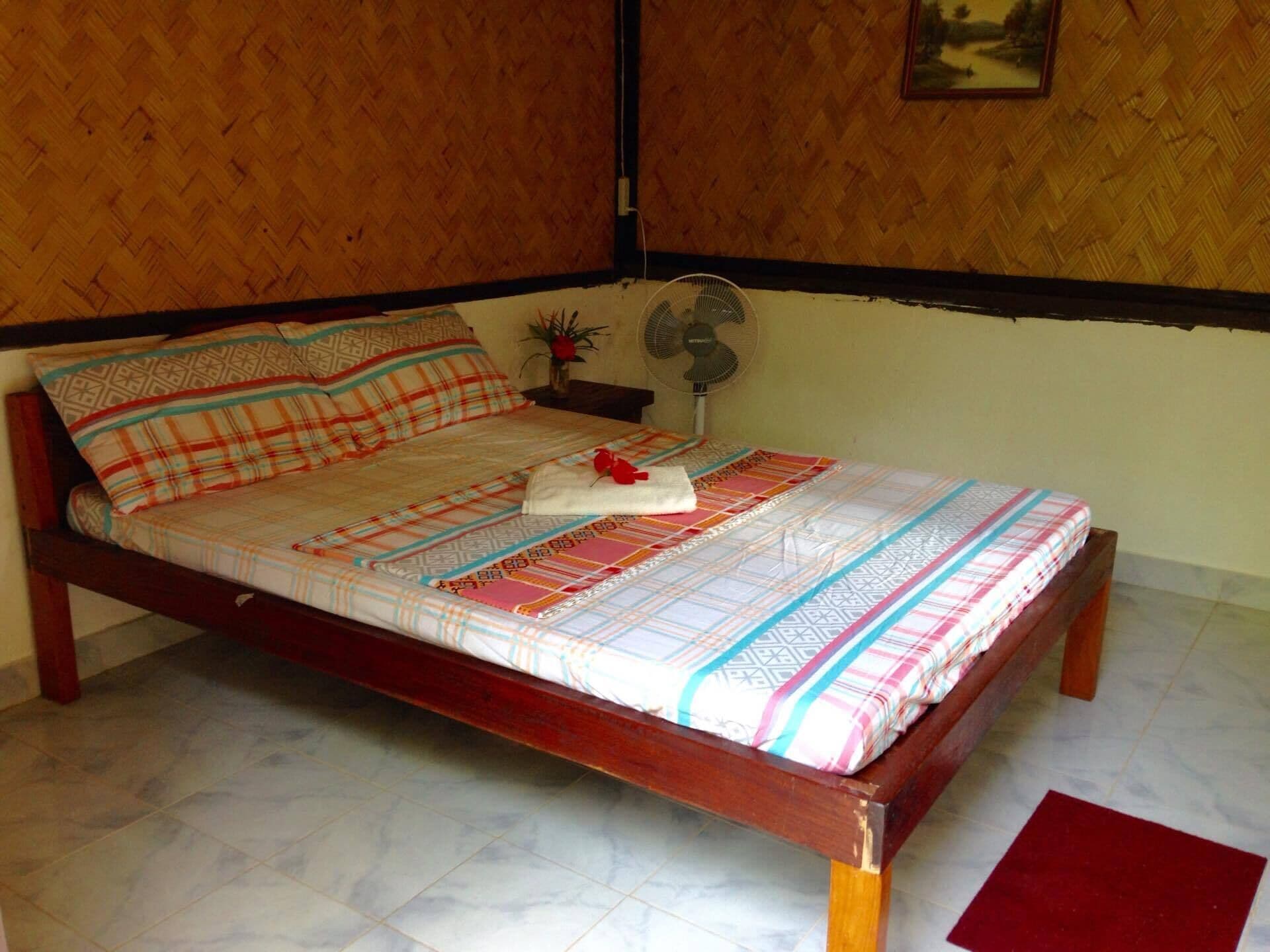 1 bedroom, Internet, bed sheets, wheelchair access