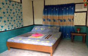 1 quarto, acesso à internet, roupa de cama