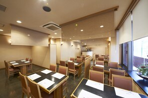 Restaurant - HOTEL SUNOAK Minamikoshigaya (Koshigaya)