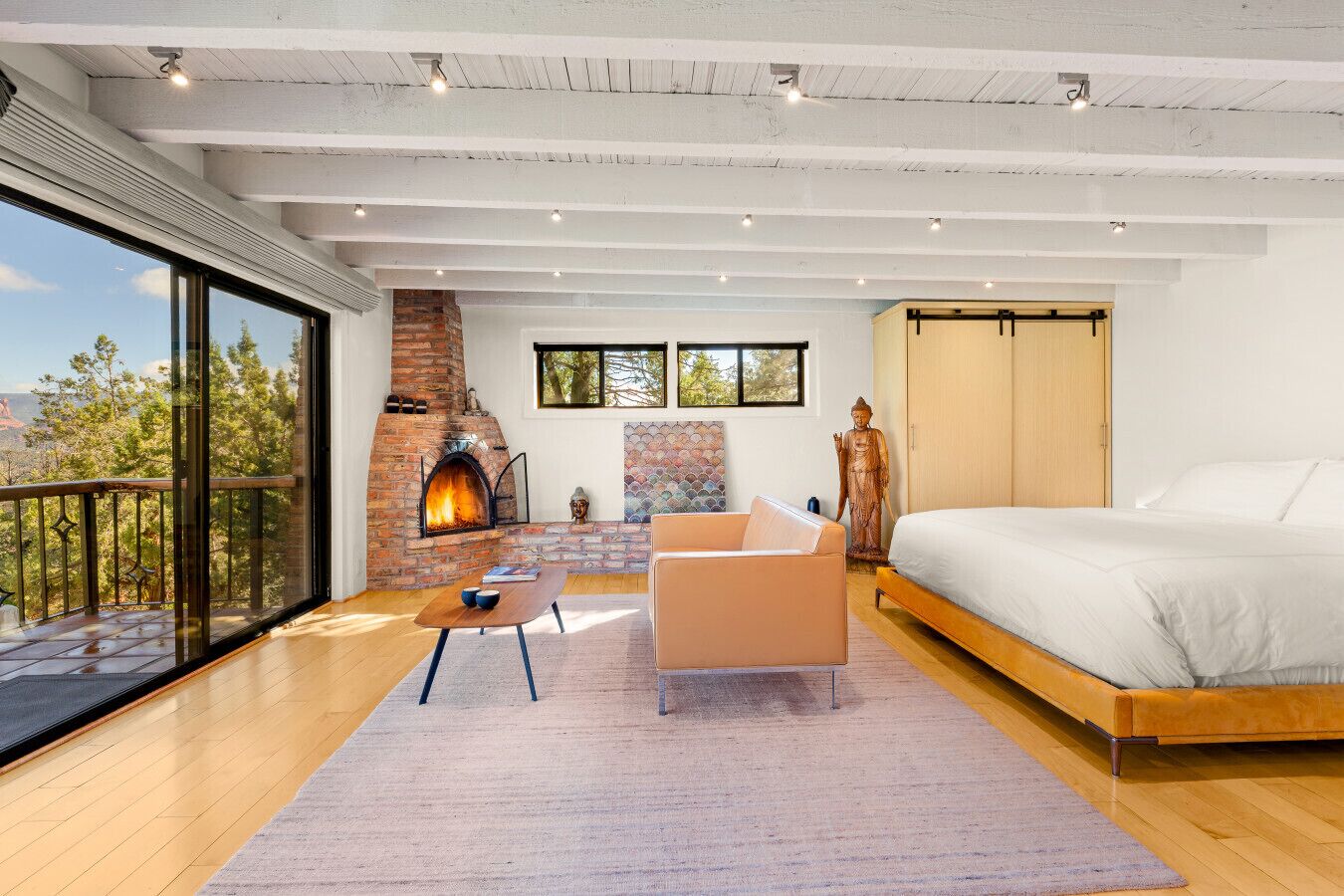 1 dormitorio, escritorio, tabla de planchar con plancha y wifi gratis