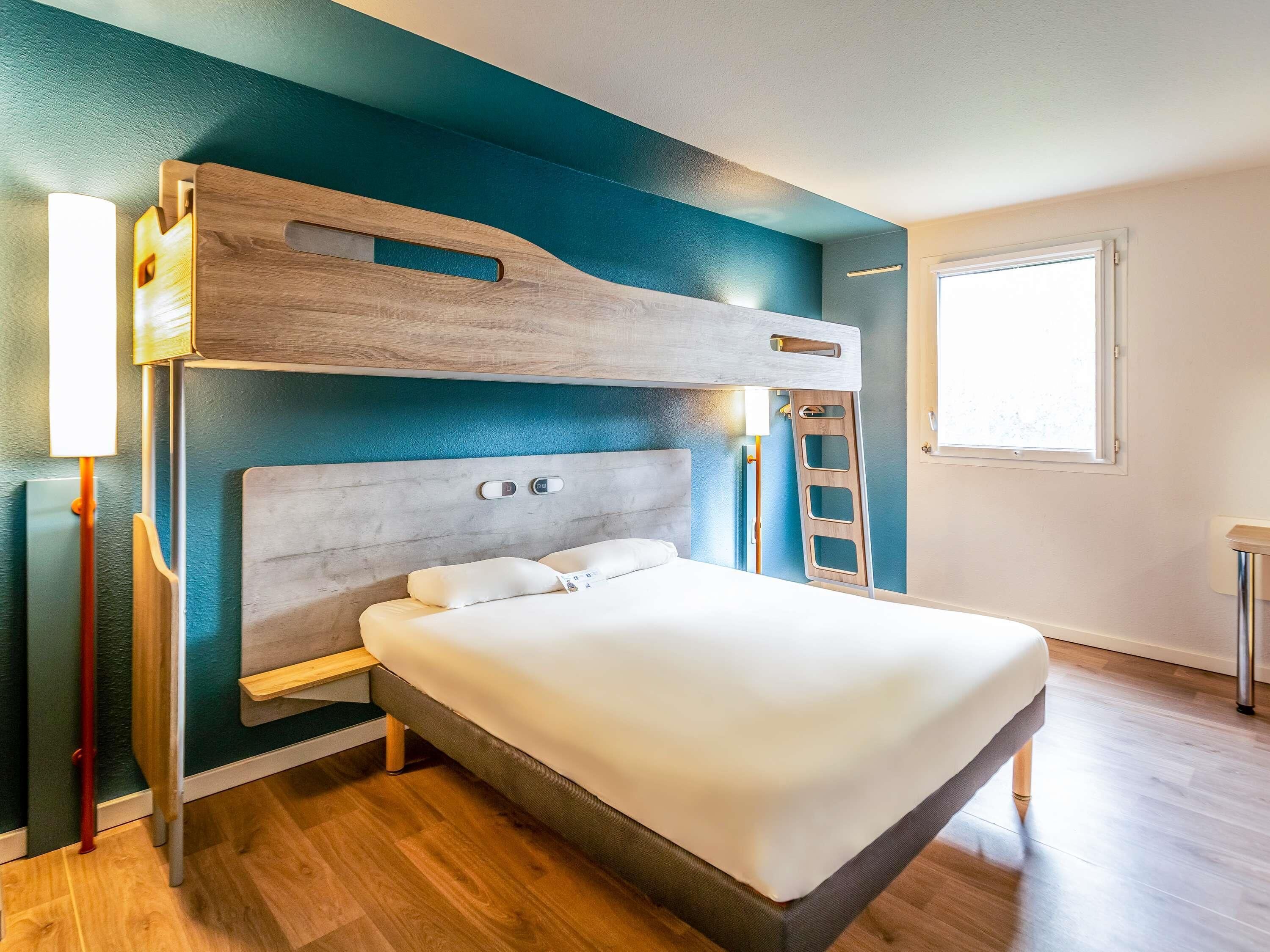 Kamar Triple, Beberapa Tempat Tidur | Meja kerja, ruang kerja ramah laptop, kedap suara, dan Wi-Fi gratis