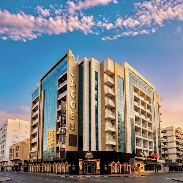 Exterior - Jacob's Garden Hotel (Dubai)