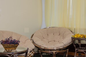 Lobby sitting area - Park-Hotel Country (Sestroretsk)