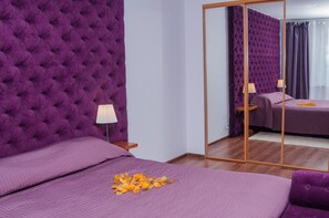 Kahden hengen comfort-huone | Pimennysverhot, lisävuoteet, ilmainen Wi-Fi, vuodevaatteet