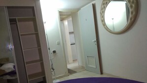 Unclassified image, 2 of 12, button - Migdaley Nof Hamifraz (Eilat)