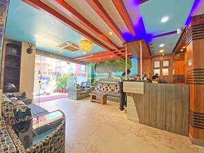 Reception - Hotel Readers Inn Pvt.Ltd (Kathmandu)