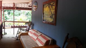 Unclassified image, 5 of 12, button - Hostel La Cascada (Sabana Redonda)