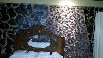 Basic-Doppelzimmer, 1 Doppelbett, Nichtraucher | Kostenloses WLAN, BettwÀsche