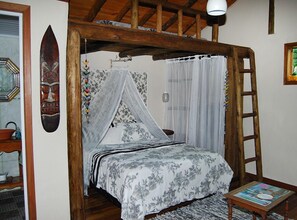 Family Suite, Multiple Beds, Non Smoking | Individually decorated, free WiFi, bed sheets - Pousada Refúgio dos Pássaros (Imbituba)