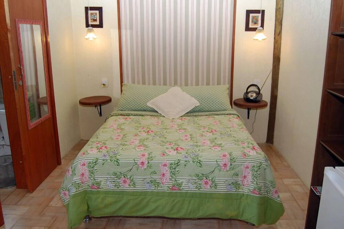 Romantic Suite, 1 Double Bed, Non Smoking | WiFi (free), individually decorated, bed sheets