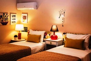 2 bedrooms, iron/ironing board, internet, bed sheets