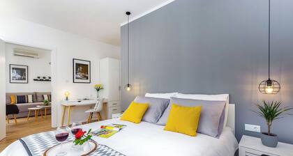 Rijeka Apartments TERRA I & II in the Old Town