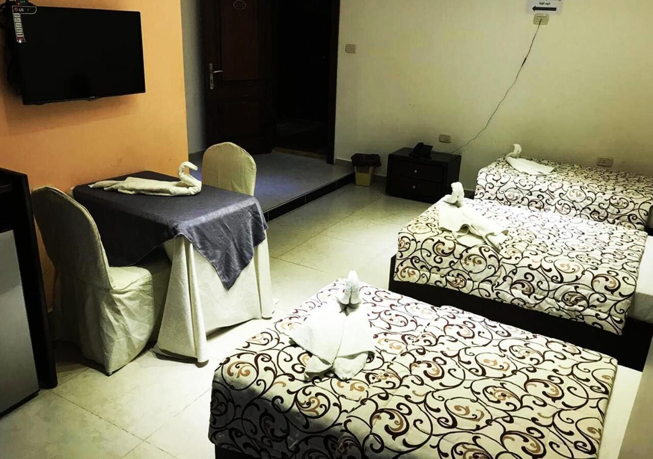 egyptian cotton sheets, premium bedding, pillow-top beds