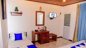 Luxury Triple Room, 1 Queen Bed, Non Smoking