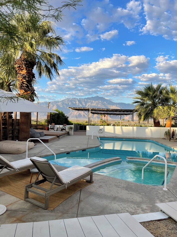 Hot springs - Miracle Manor Boutique Hotel & Spa (Desert Hot Springs)