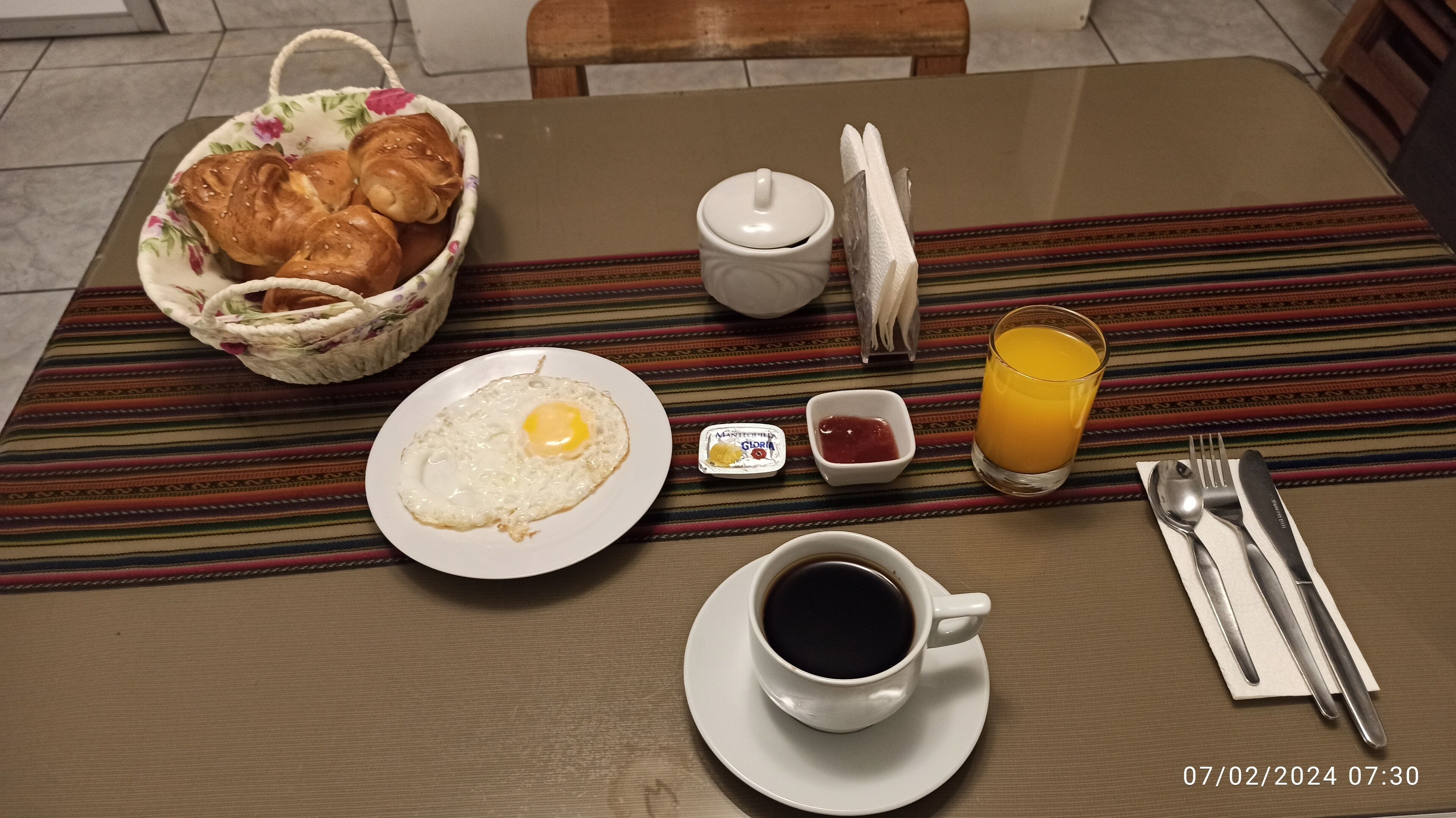 free daily continental breakfast