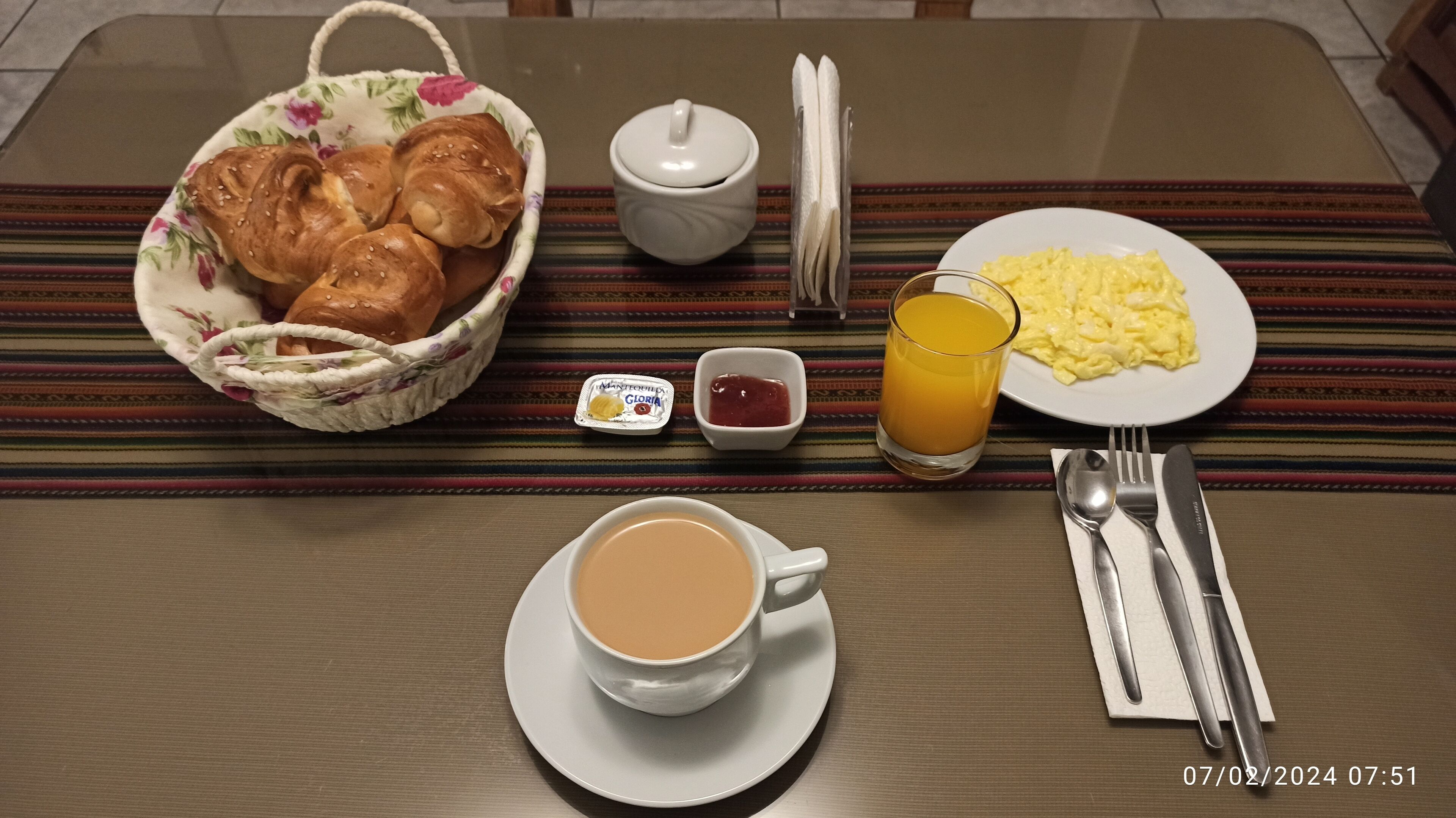 free daily continental breakfast