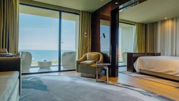 Onice Ocean View Suite | 1 bedroom, premium bedding, memory-foam beds, minibar